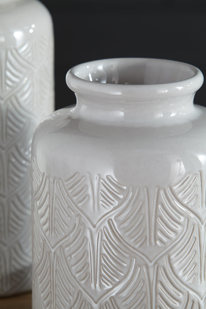 ASHLEY FURNITURE A2000441 Edwinna Vase set of 2