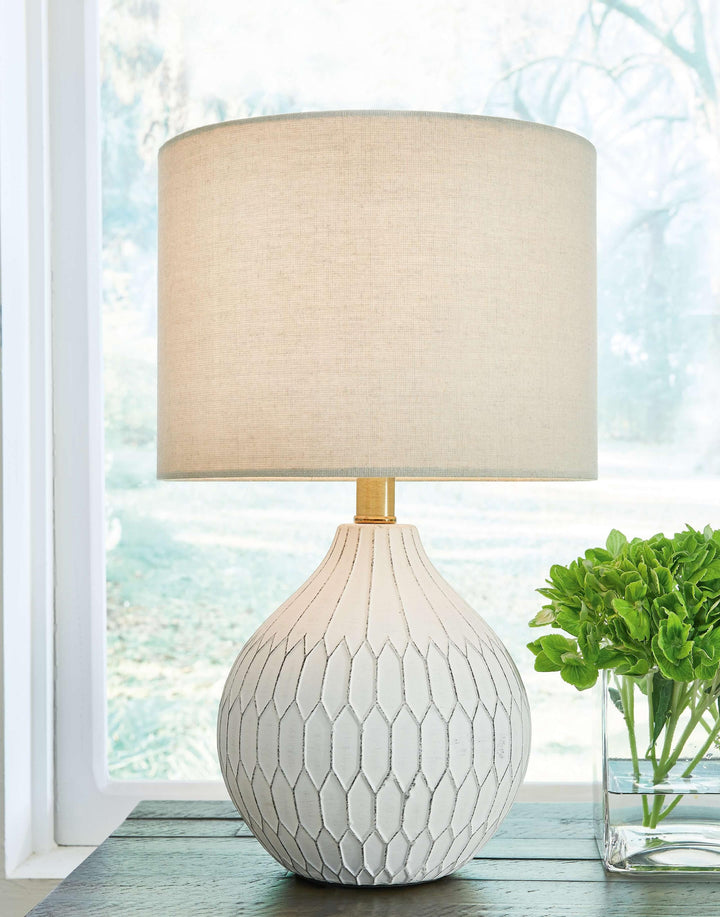 ASHLEY FURNITURE PKG010511 2-piece Table Lamp Set