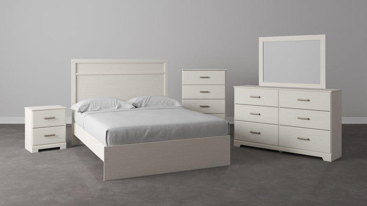 ASHLEY FURNITURE B2588B1 Stelsie Dresser and Mirror