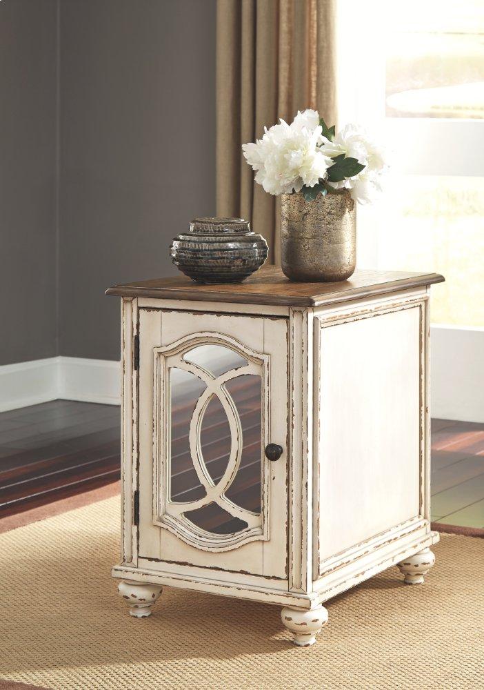 ASHLEY FURNITURE PKG008473 2 End Tables