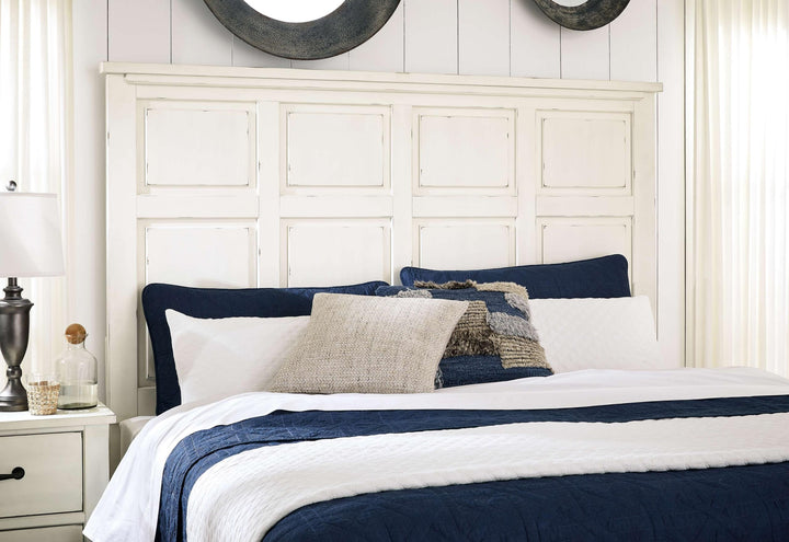 ASHLEY FURNITURE B792B6 Braunter King Panel Bed