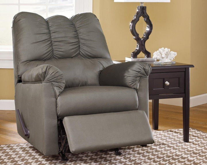 ASHLEY FURNITURE 7500525 Darcy Recliner