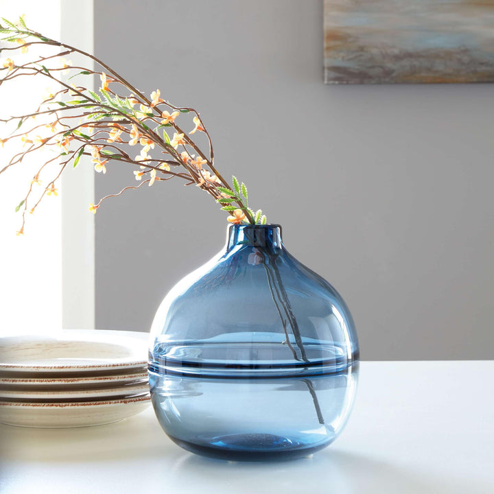 ASHLEY FURNITURE A2000539 Lemmitt Vase