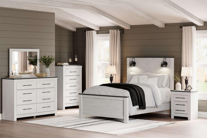 ASHLEY FURNITURE B1446B1 Schoenberg Dresser and Mirror