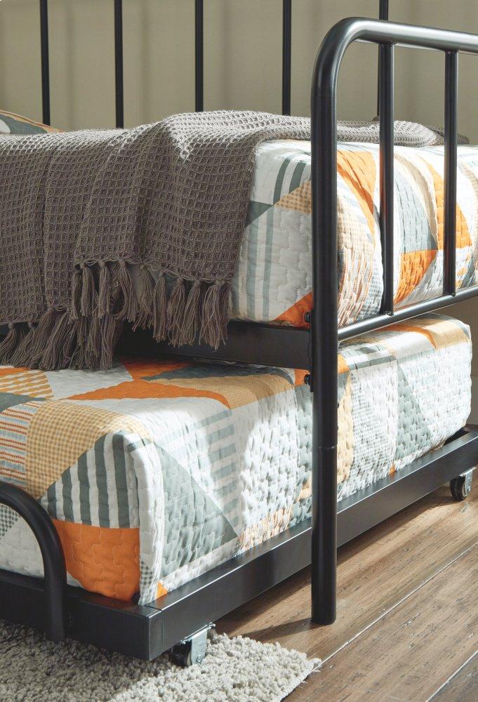 ASHLEY FURNITURE B076B2 Trentlore Twin Metal Day Bed With Trundle