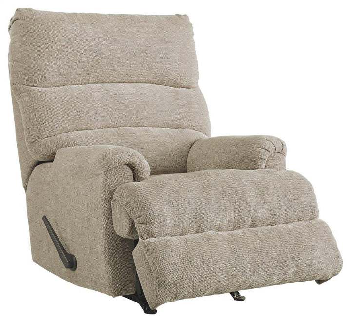 ASHLEY FURNITURE 4660425 Man Fort Recliner