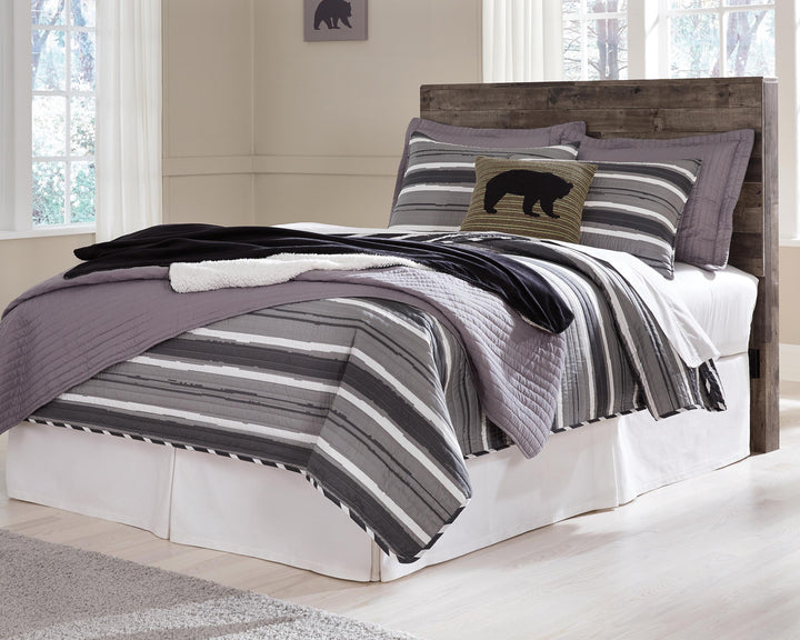 ASHLEY FURNITURE PKG003333 Full Panel Headboard With Mirrored Dresser