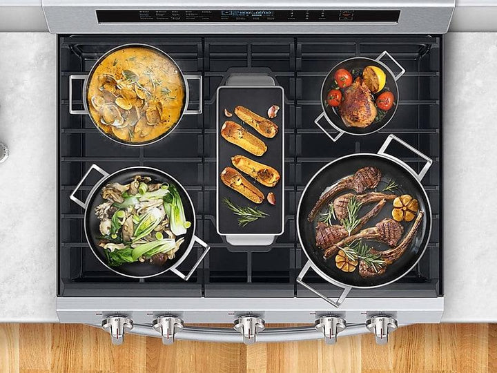 SAMSUNG NX58M6630SS 5.8 cu. ft. Freestanding Gas Range with True Convection in Stainless Steel