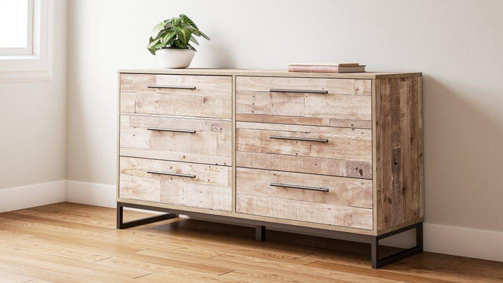 ASHLEY FURNITURE PKG009217 Full Platform Bed With Dresser and Chest