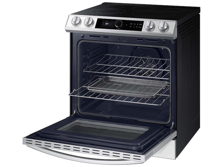 SAMSUNG NE63BB871112AA Bespoke Smart Slide-in Electric Range 6.3 cu. ft. with Smart Dial & Air Fry in White Glass