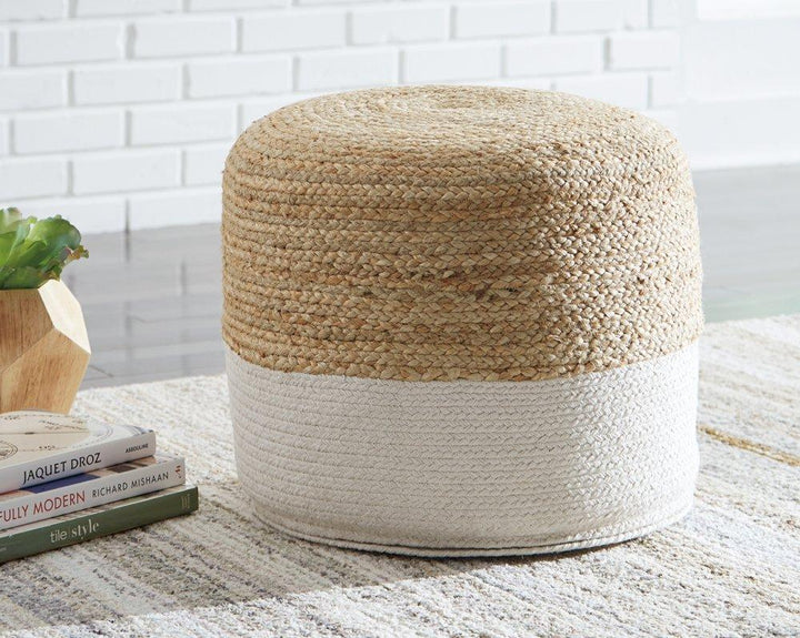 ASHLEY FURNITURE A1000420 Sweed Valley Pouf