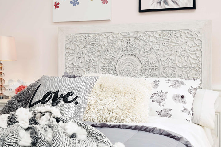 ASHLEY FURNITURE PKG002870 Full Panel Headboard With Dresser