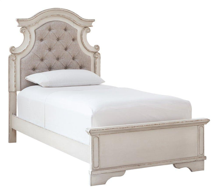 ASHLEY FURNITURE PKG006718 Twin Panel Bed With Mirrored Dresser and Chest