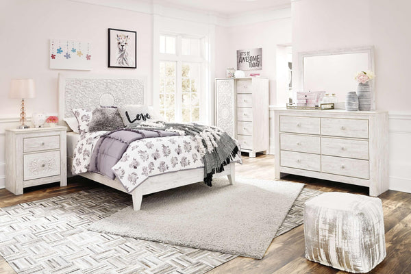ASHLEY FURNITURE PKG007421 King Panel Bed With Dresser