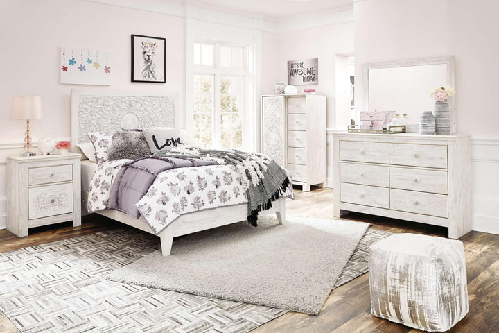 ASHLEY FURNITURE PKG007421 King Panel Bed With Dresser