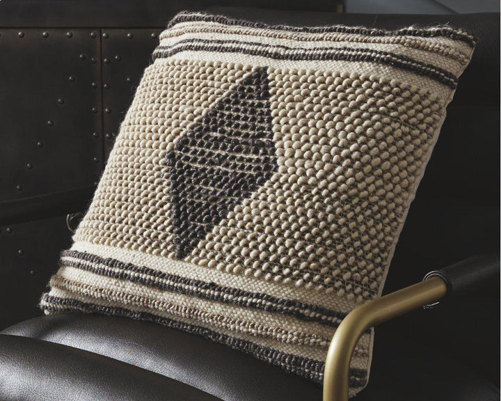 ASHLEY FURNITURE A1000804 Ricker Pillow set of 4