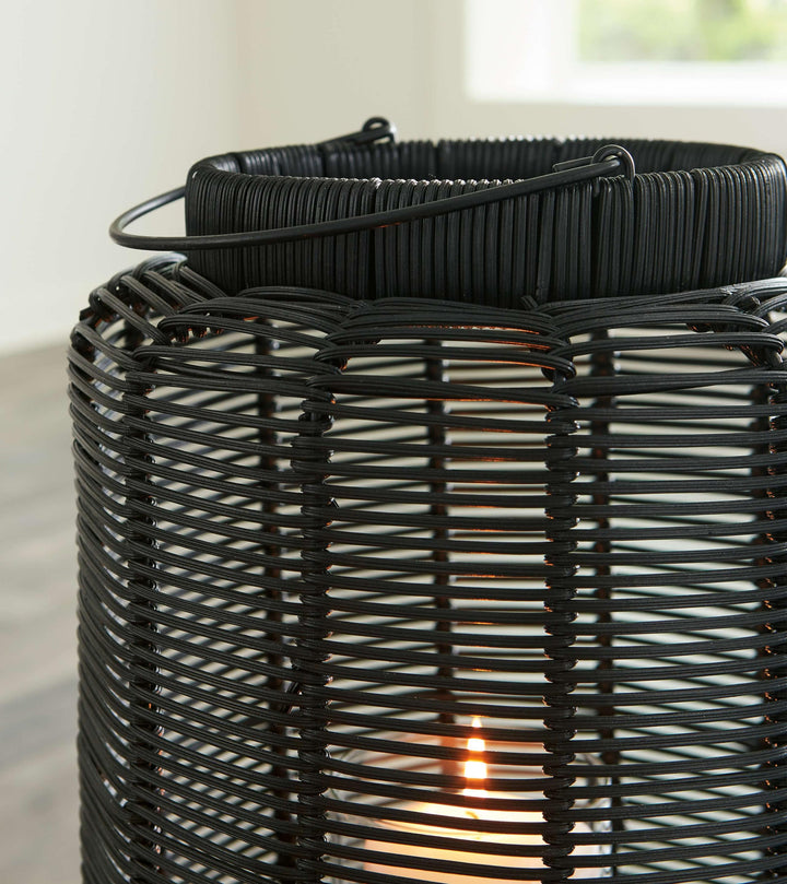 ASHLEY FURNITURE A2000564 Evonne Lantern