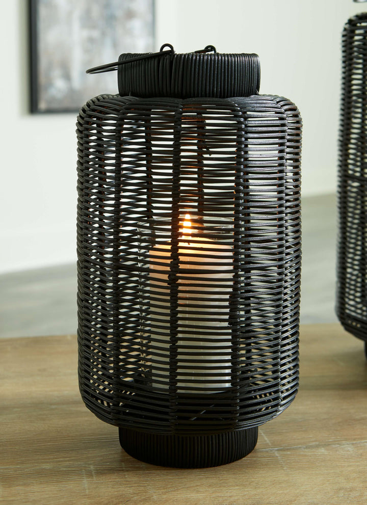 ASHLEY FURNITURE A2000563 Evonne Lantern